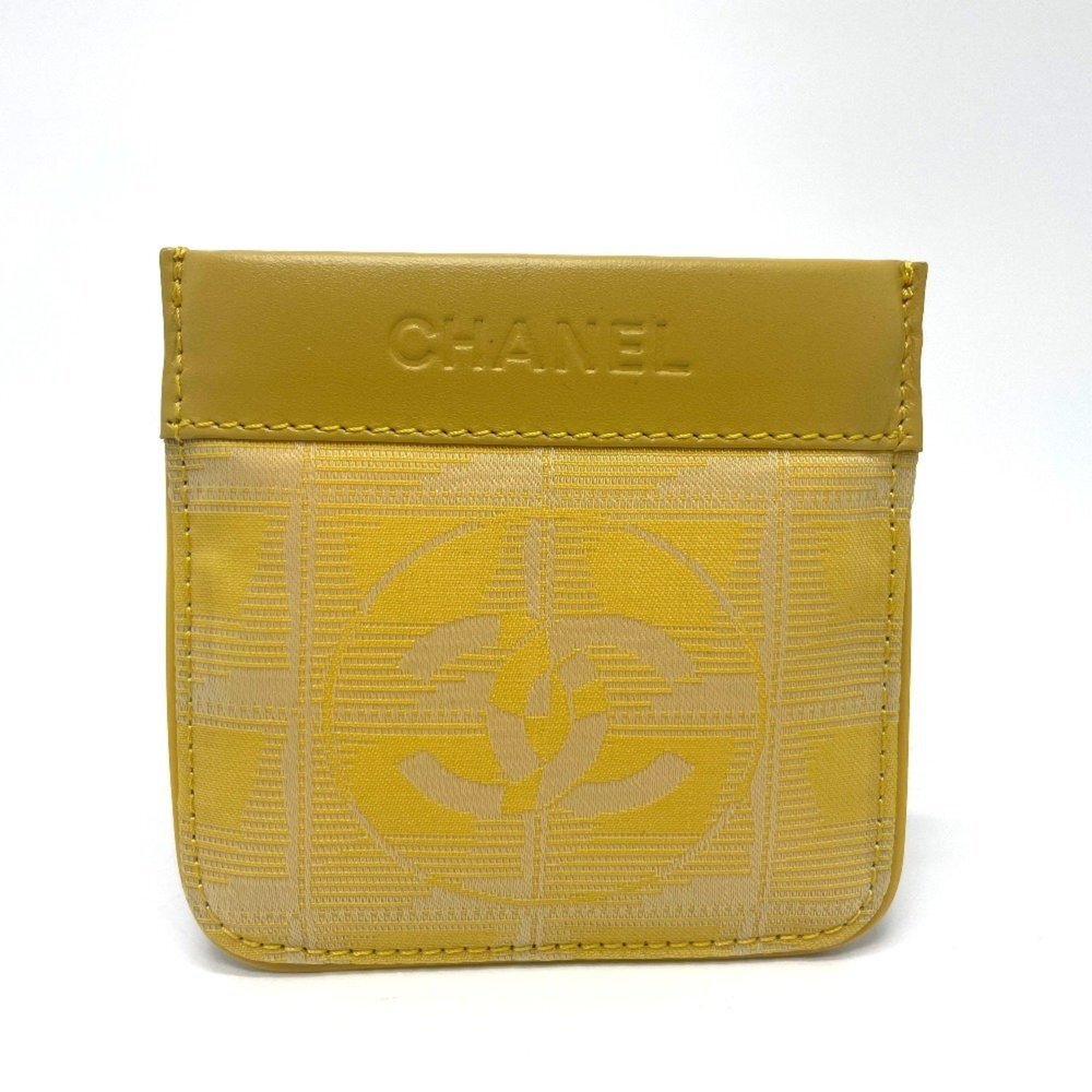 CHANEL Authentic Yellow Leather Logo Wallet